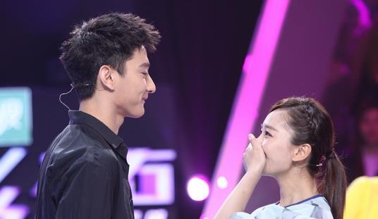 攻娱乐圈烈,激情燃烧的青春岁月