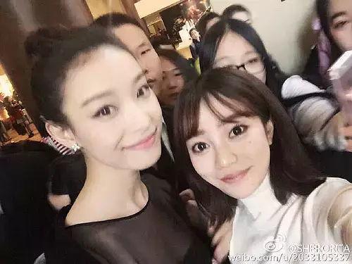 明星没有网红好看吗,明星与网红谁更胜一筹？